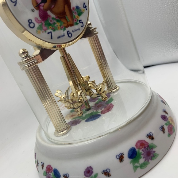 Disney Winnie the Pooh and Friends Piglet Porcelain Glass Dome Clock Working! - Picture 4 of 12